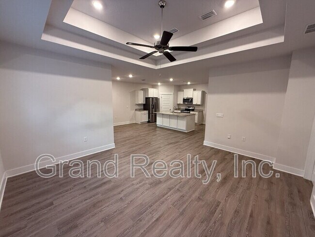 Photo - 5749 Danbury Blvd