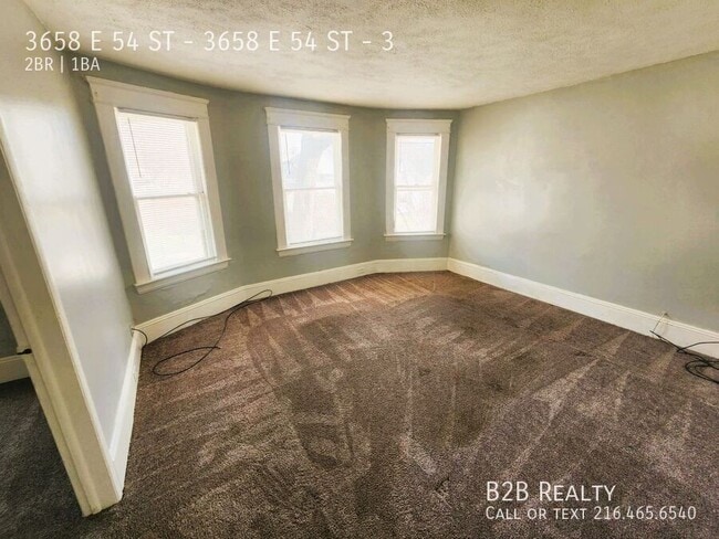 Photo - 3658 E 54th St Unidad 3