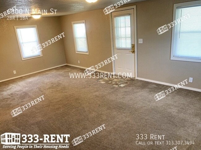 Photo - 6300 N Main St