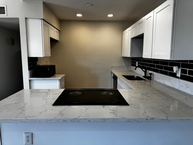 Photo - 442 S 32nd Pl