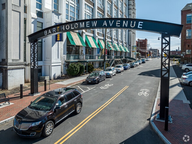 Photo - Parkville Management