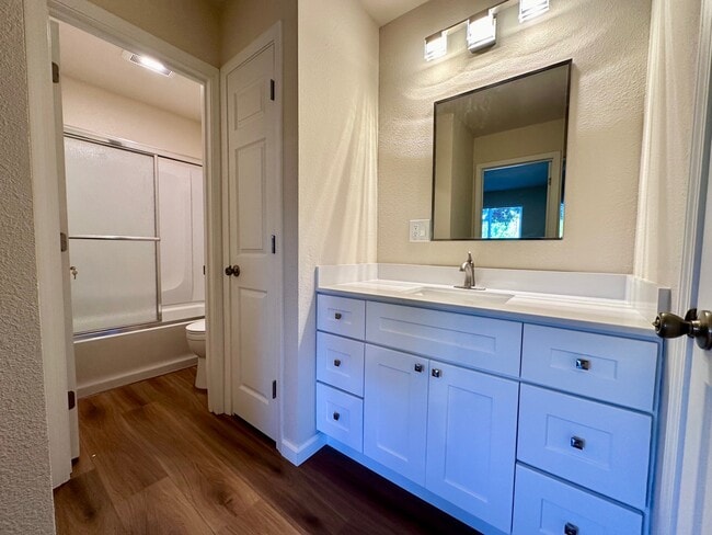 Photo - 415 Ignacio Blvd Unidad 139