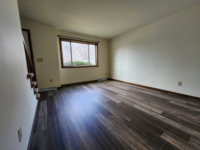 2 Bedroom Townhouse
1205 Depere St Menasha