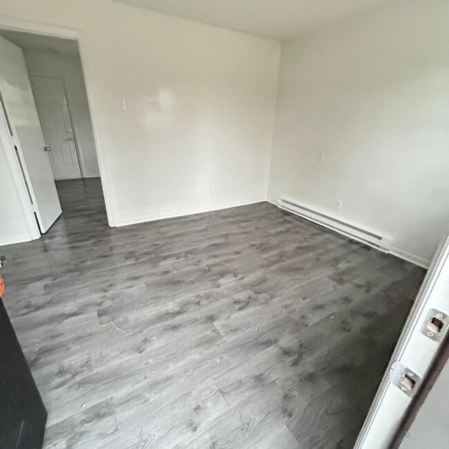 Building Photo - 1265 Springdale Rd Unit 1265 Springdale Rd