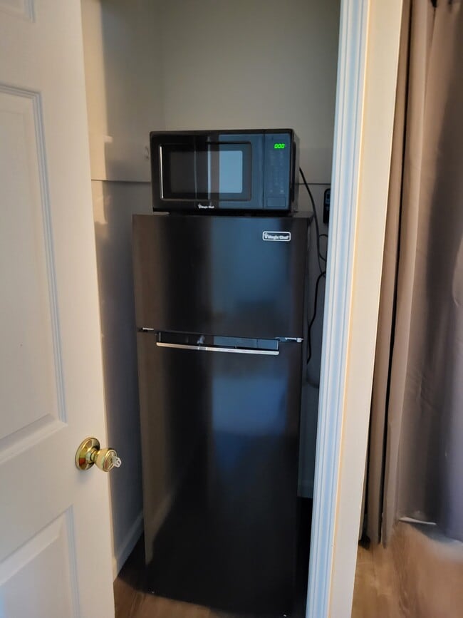 Photo - 3804 Samuel Ave Unit Furnished Studio