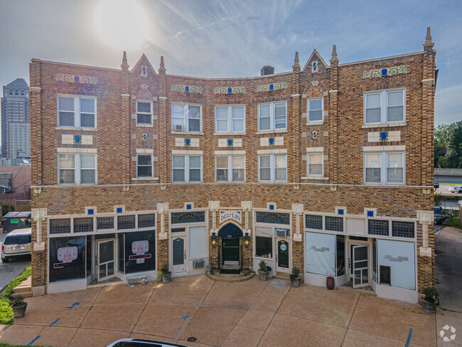 Building Photo - 7355 Lindell Blvd Rental