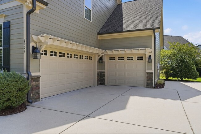 2007 Burrus Hall Cir