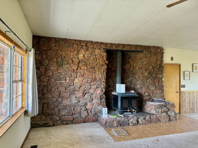 Photo - 3 Bed, 2 Bath Home in Florence w Spacious Yard!