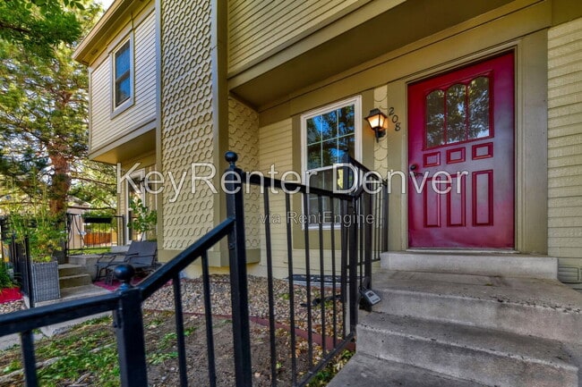 Building Photo - 1811 S Quebec Way Unit Apt 208