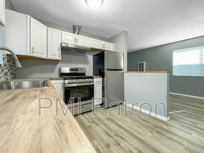 Photo - 22311 Arline Ave Unidad (Upstairs North )