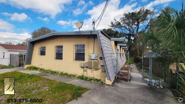 Building Photo - 9213 N 13th St Rental