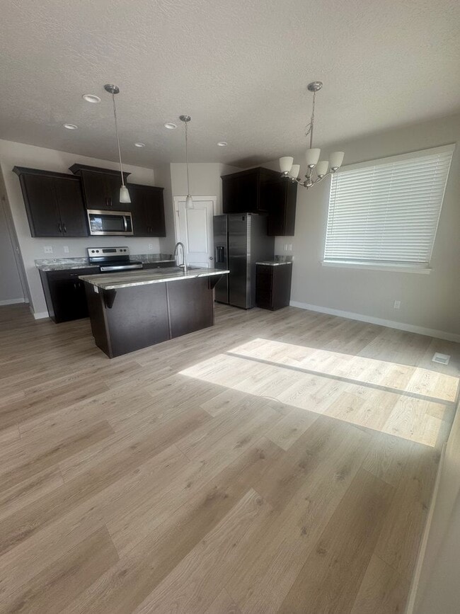 Photo - 759 N Hilltop Dr