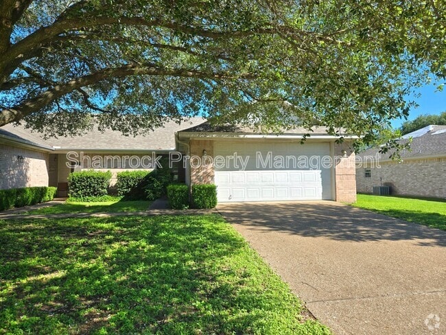Building Photo - 702 Park Meadows Dr Rental