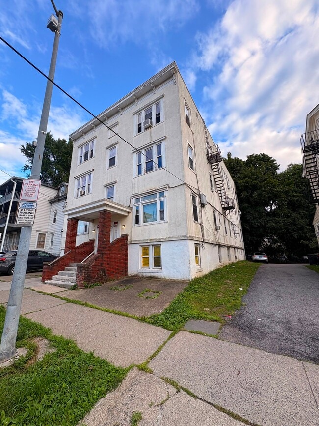 Photo - 58 Noxon St Unit 10