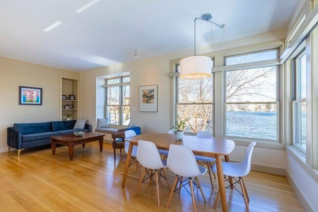 Photo - 104 Spy Pond Pky