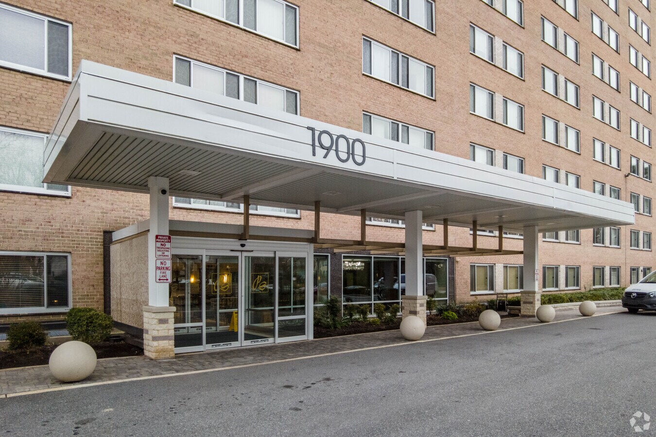 Photo - Park Sutton Condominiums