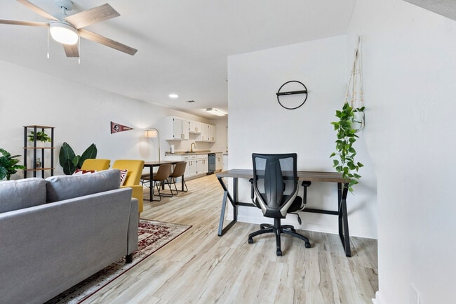 Photo - 1300 Nylic St Unidad ID1319922P