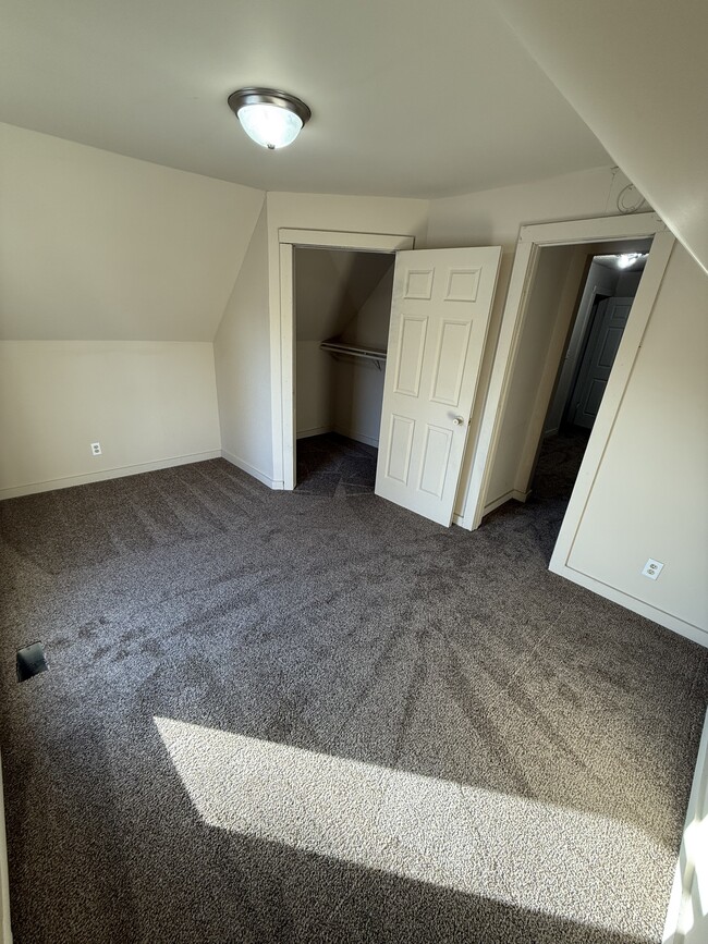 Building Photo - 909 Jackson St Unit 3 Rental
