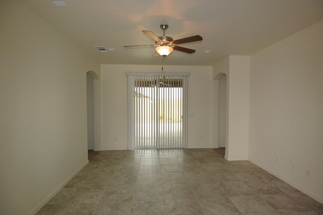 Photo - 3 bedroom 2 bathroom in Ashton Park gated community NW Visalia!