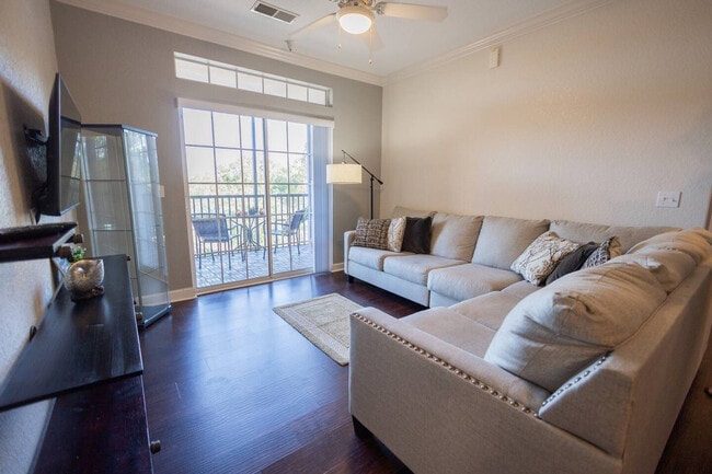 Building Photo - 1370 Tuscana Ln Unit ID1246546P Rental