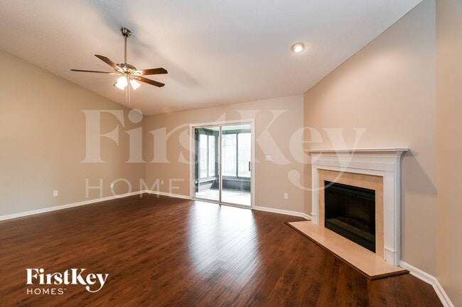 6530 Blue Leaf Ln
