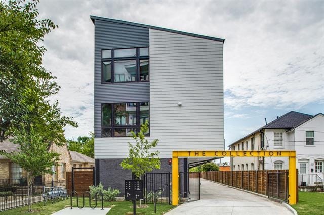 Photo - 4908 Manett St