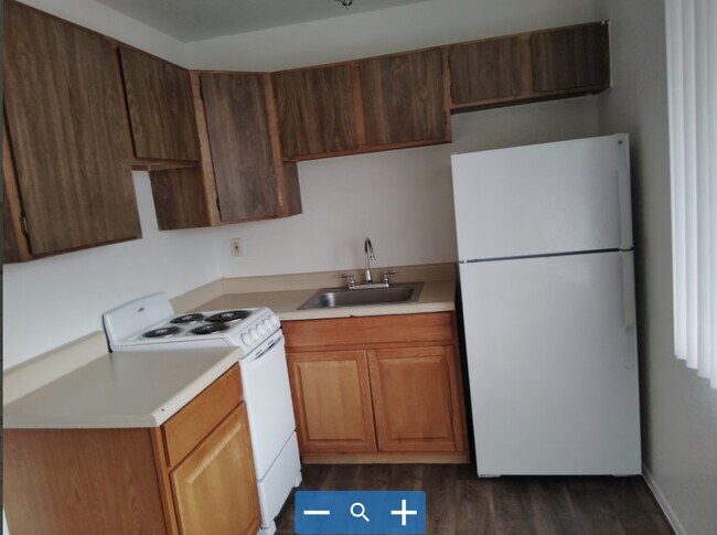 3052 N Alvernon Way Unit 207