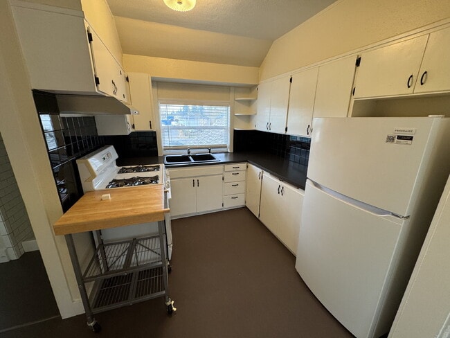 Photo - Cute 2-bedroom in Portsmouth Neighborhood / Close to University of Portland Unit 3