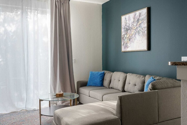 Photo - 13005 Meandering Way Unidad ID1056336P