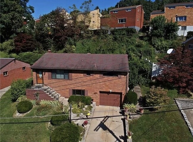 Building Photo - 216 Mira Ave Rental