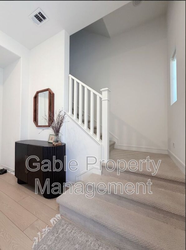 Photo - 27465 Viero Pl