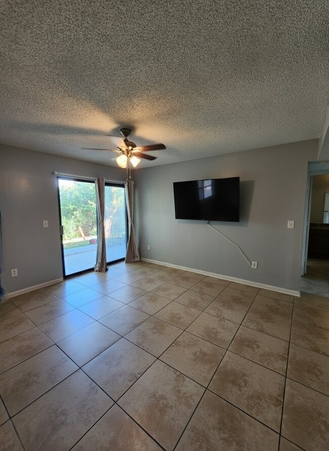 Photo - 455 Alt 19 Unidad #115