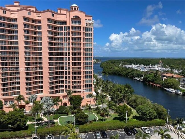 Building Photo - 90 Edgewater Dr Unit 90 Edgewater Dr #1222