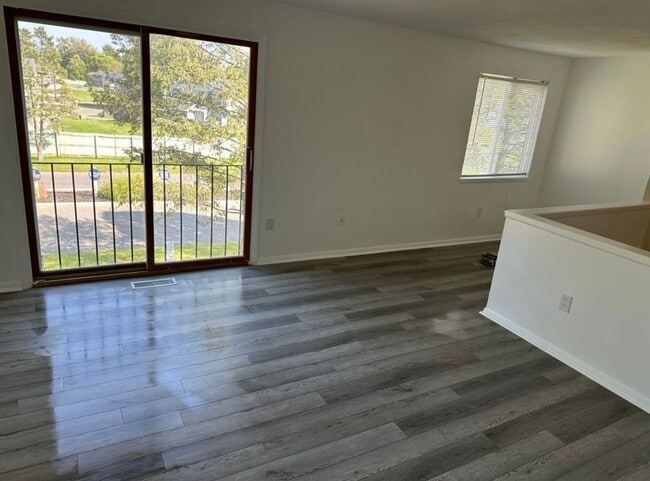 Photo - 3754C Helios Ct