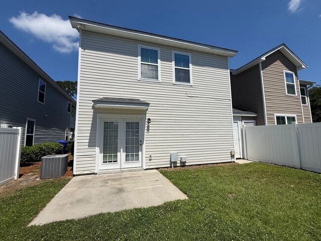 Photo - 3 Bedroom 2.5 Bath House in Grand Oaks Plantation - West Ashley