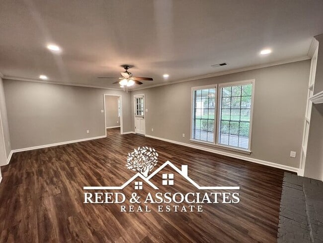 Photo - Renovated Collierville Home!