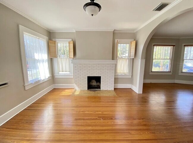 Photo - 865 13th Ave N