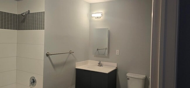 Photo - 160 Lafayette St Unit 52111