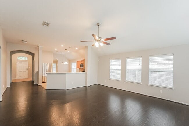 Photo - 8011 Thorncroft Manor Ln