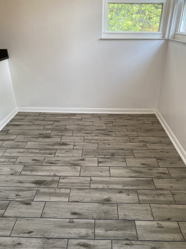 Photo - 4947 Charlemar Dr Unit 2