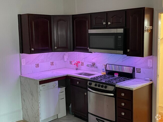 Building Photo - 4811 Florence Ave Rental