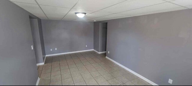 Building Photo - 310 Charles St Rental