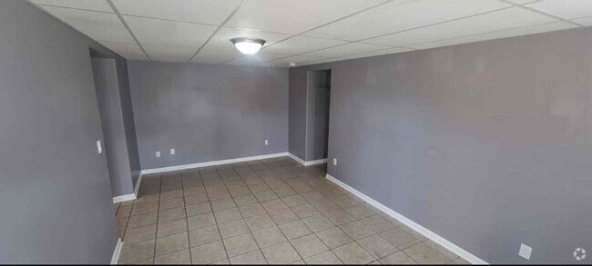 Building Photo - 310 Charles St Rental