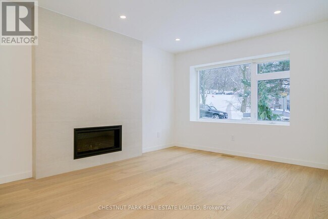 Photo - 116 Boulton Dr