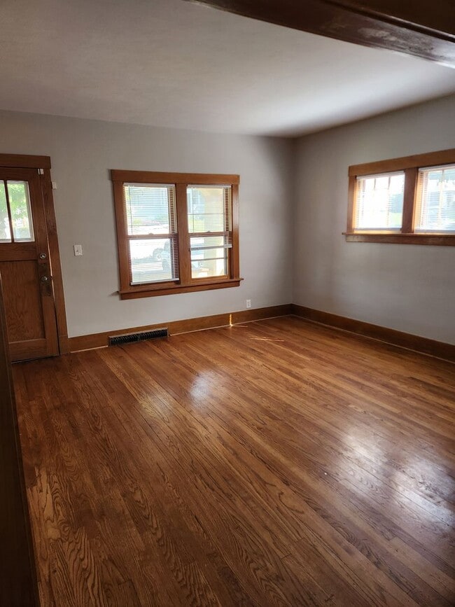 Photo - 628 N 47th St Unit 628 N 47th St-1