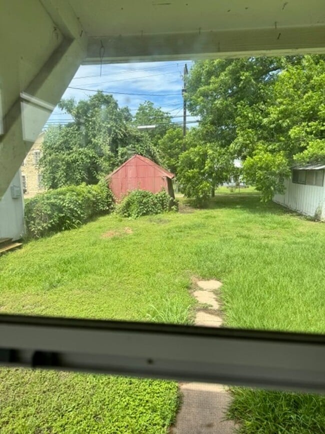 Photo - 2504 Avenue H