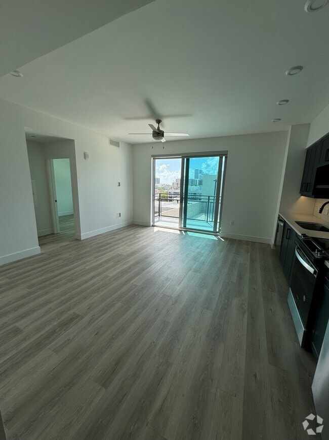 Building Photo - 45 NW 31st St Rental
