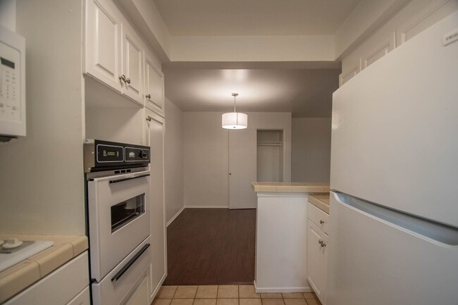 Photo - 14706 Dickens St Unidad 05