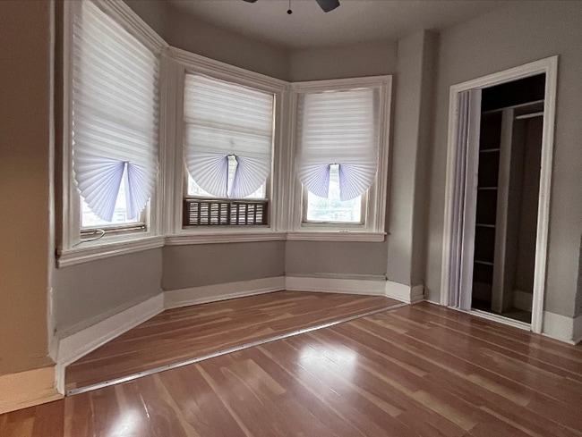 Photo - 5235 Woodland Ave Unit 2F