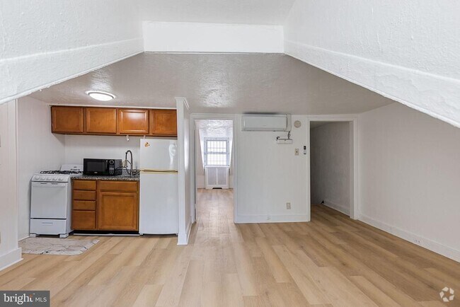 Building Photo - 1225 Spruce St Unit 4F Rental